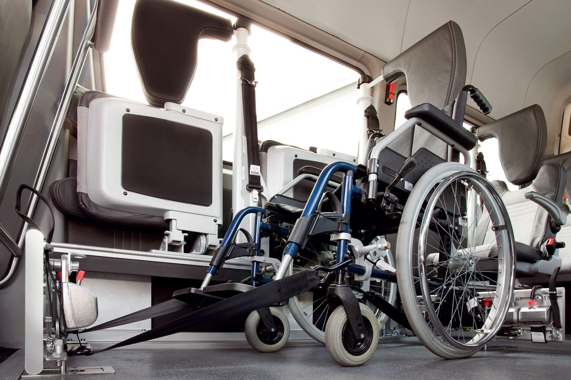 Wheelchair Accessible Vehicles Alfred Bekker