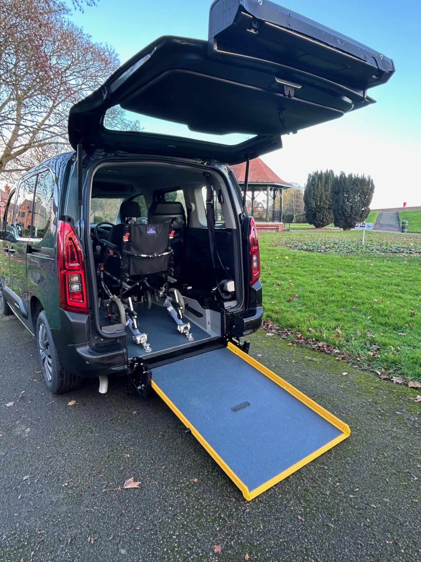 Citroen Berlingo SWB WAV with wheelchair in position