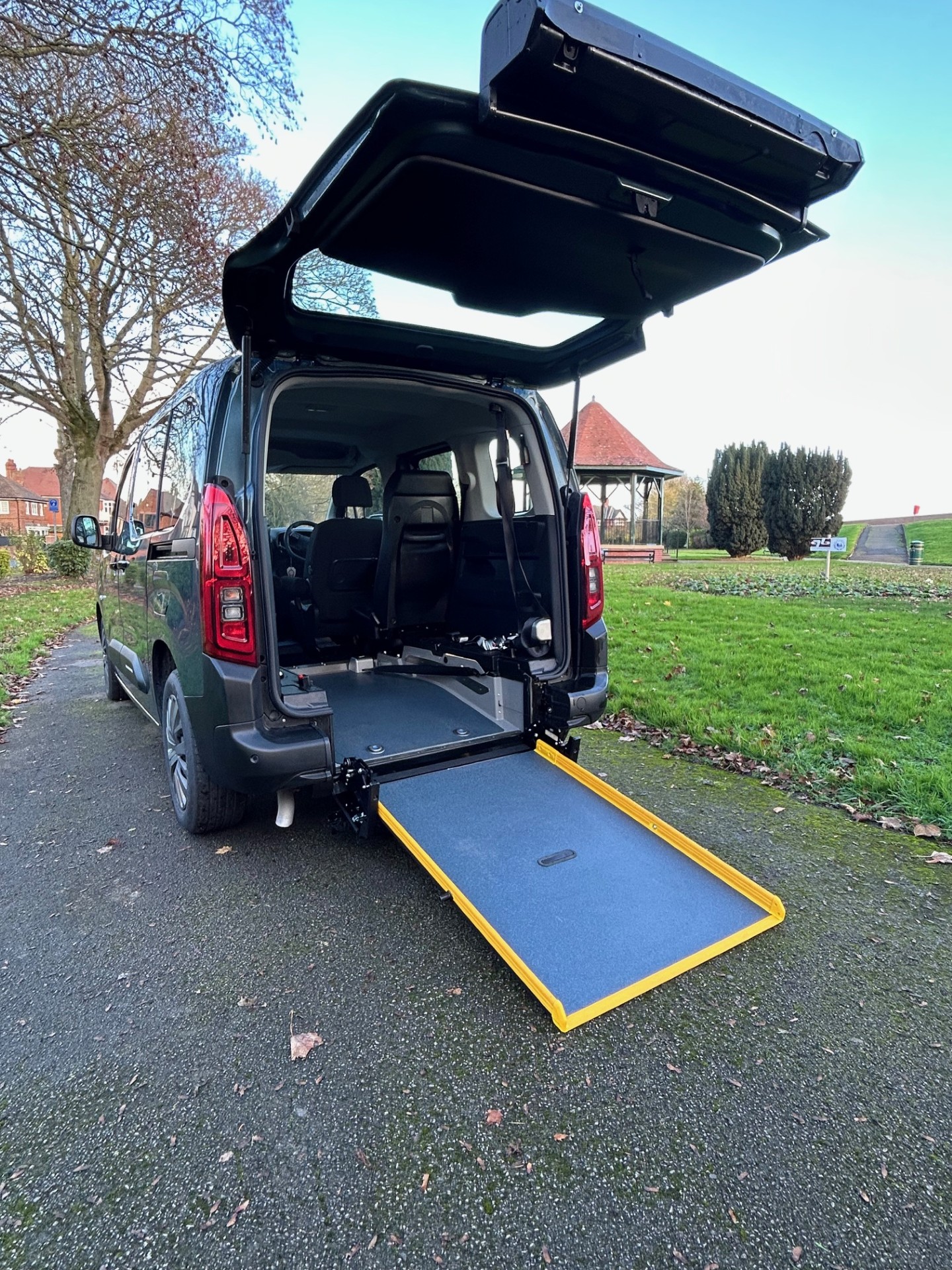 The Citroen Berlingo M Wheelchair Accessible Vehicle (WAV)3 seats plus Wheelchair - Image 5
